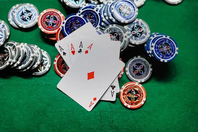Pertandingan sepak bola Liga 1 Indonesia live streaming